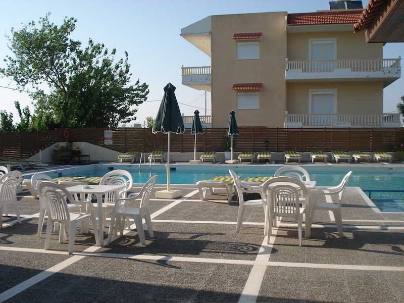 Maritime Hotel Apartments Petaloudes エクステリア 写真